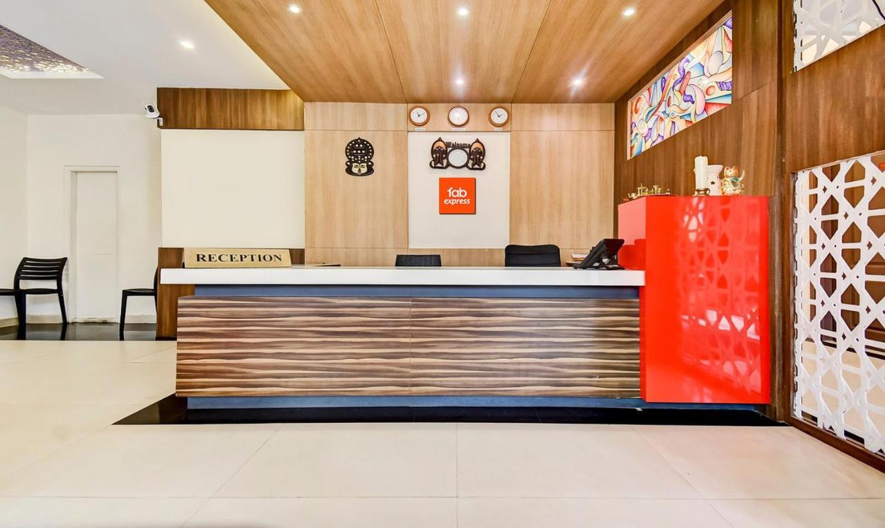 蒙纳 Fabexpress Luminos Dwelling Ikka Nagar酒店 外观 照片