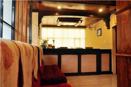 蒙纳 Fabexpress Luminos Dwelling Ikka Nagar酒店 外观 照片